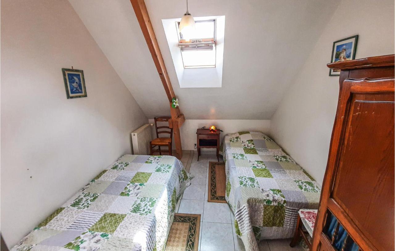 Amazing Apartment In Roz-Landrieux With Kitchen Экстерьер фото